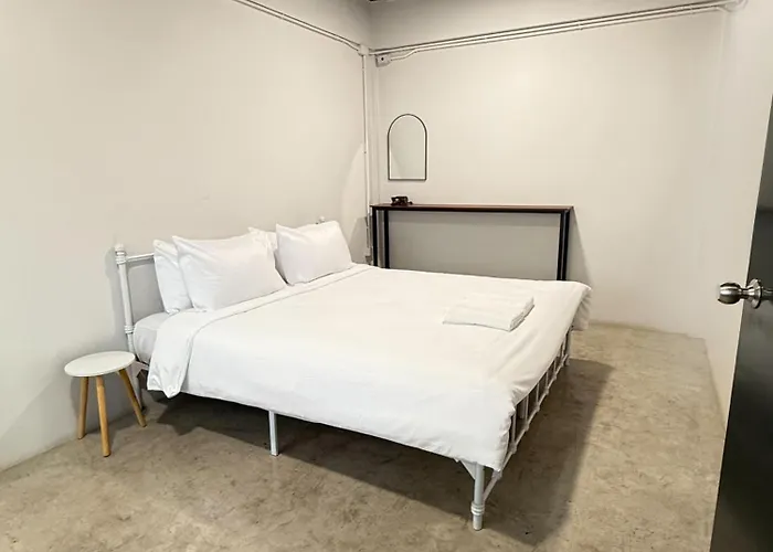 Apartment Xx Yellow Place Sukhumvit Soi 2 - Bts Nana เยลโล่ เพลส บีทีเอส นานา *